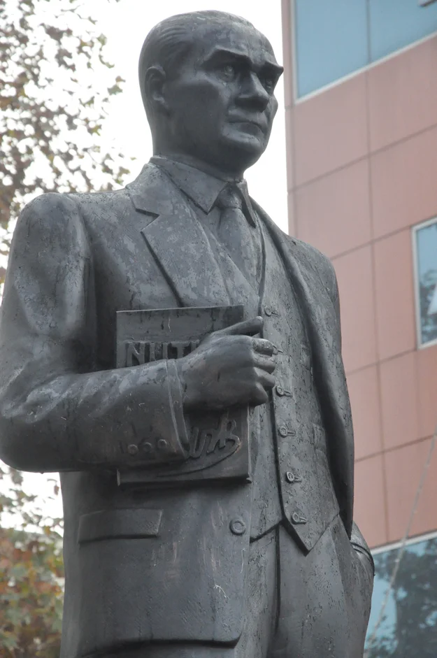 10 kasim beyk qogarkds7U