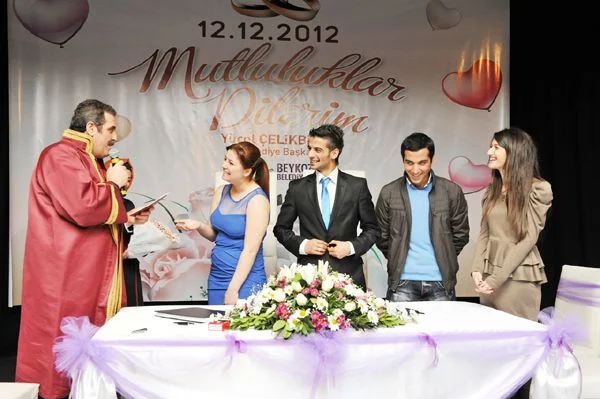 Yüzyılın nikahlarını Hanefi Dilmaç kıydı 4 12 12 20 svgsw7EltA