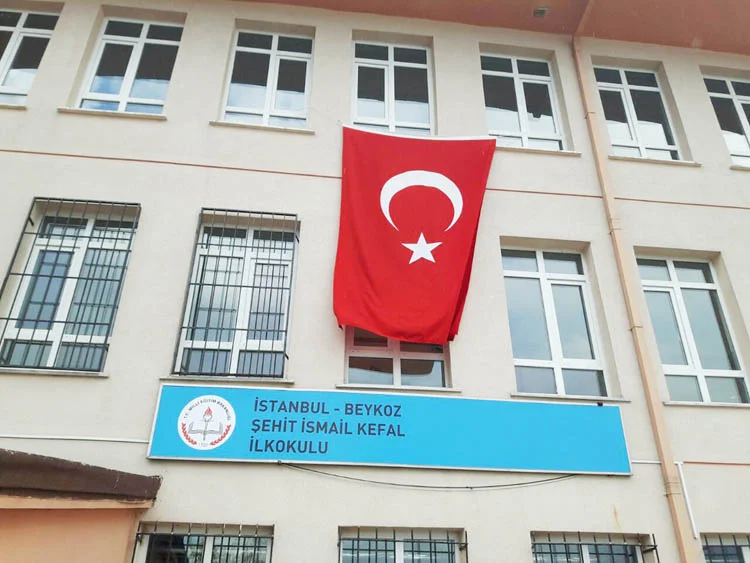 15 Temmuz Şehitlerinin isimleri Beykoz'daki okullara verildi 1 15 temmuz oku W7HnshRuEK