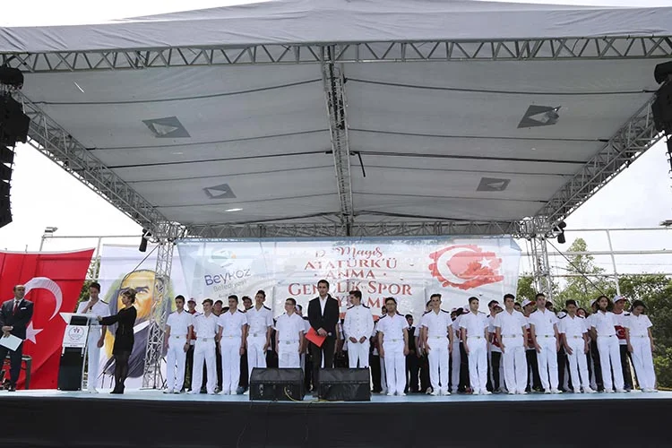 Beykoz’da Rengarenk 19 Mayıs Kutlamaları 3 19 mayis 2017 5 UkfD fIKva