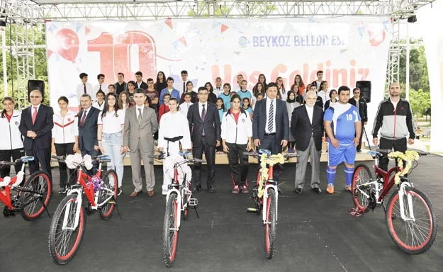 Beykoz’da gençlik bayramını kutladı 3 19 mayis 20 IHk7eczvDy