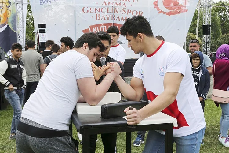 Beykoz’da Rengarenk 19 Mayıs Kutlamaları 2