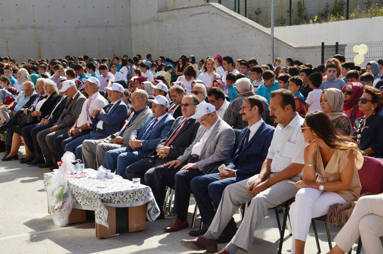 Beykoz’da ilk dersi Kaymakam Ahmet Katırcı verdi 3 2016 2017 egitim ogretim 16 IcdKCLhXlB