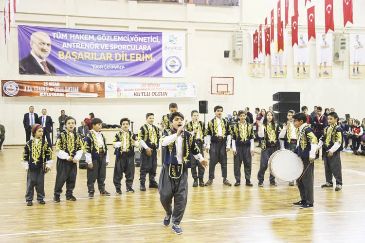 Beykoz’da 23 Nisan Çocuk Bayramı kutlandı 4 23 nisan kutlu olsun