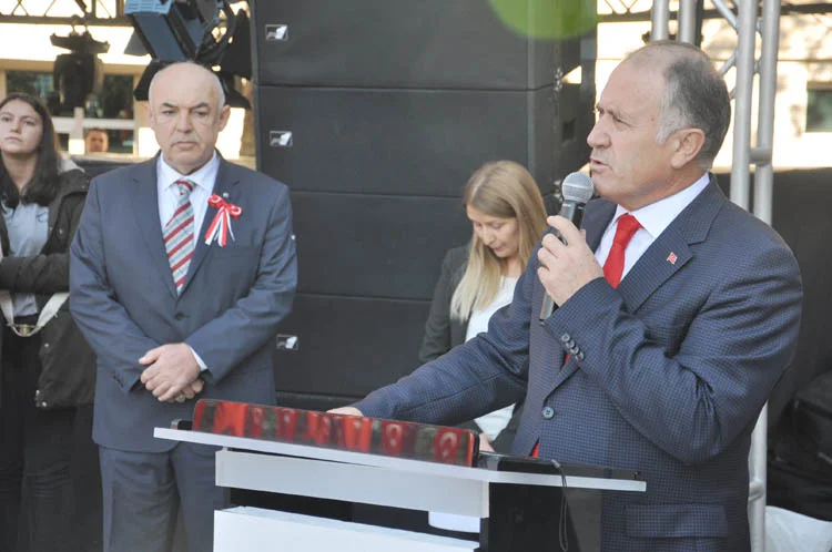 Beykoz’da Cumhuriyet Bayramı coşkusu sürüyor 3 29 ekim coskusu suruyor 18 8Xtft8fa w