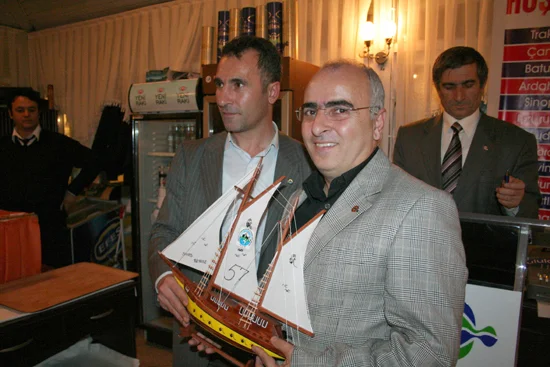 Dernekler Birliği AB Parlamentosu gibi 1 3 oqloNeGV47