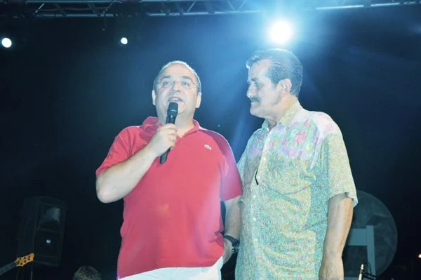 Riva Plajında muhteşem gece... 2 Biudf9mB6E