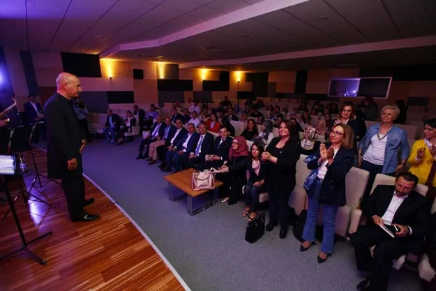 Streslerini Mehmet Abay ile attılar 2 abay stres 9 b5AH391OcD