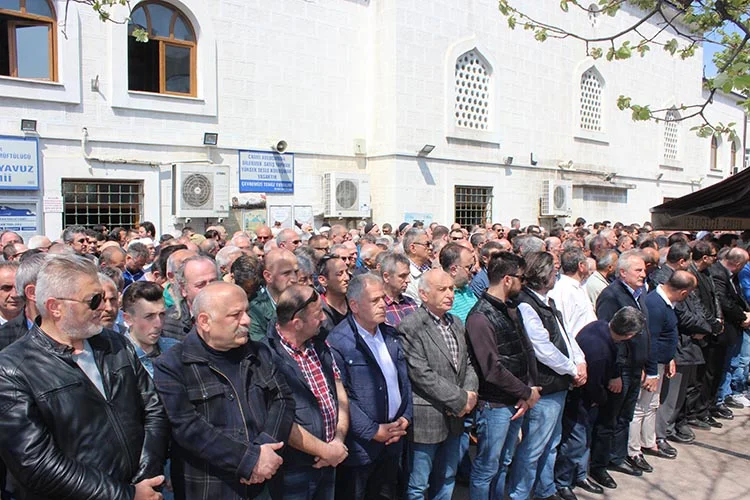 Adem Öztürk’ün annesi toprağa verildi… 1 adem oztu EY1glRK20I