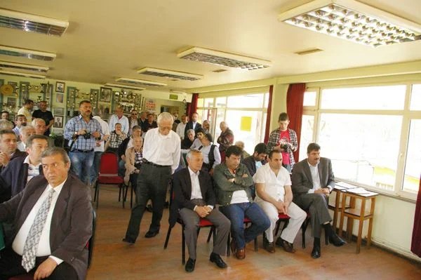 Siyasetten spora Kamil Adnan Güner 3 adnanguner mans VitWpccWLf