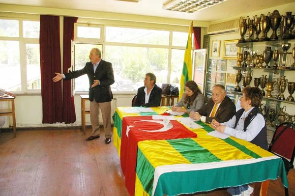 Siyasetten spora Kamil Adnan Güner 2 adnanguner mans nziJcmZo4l