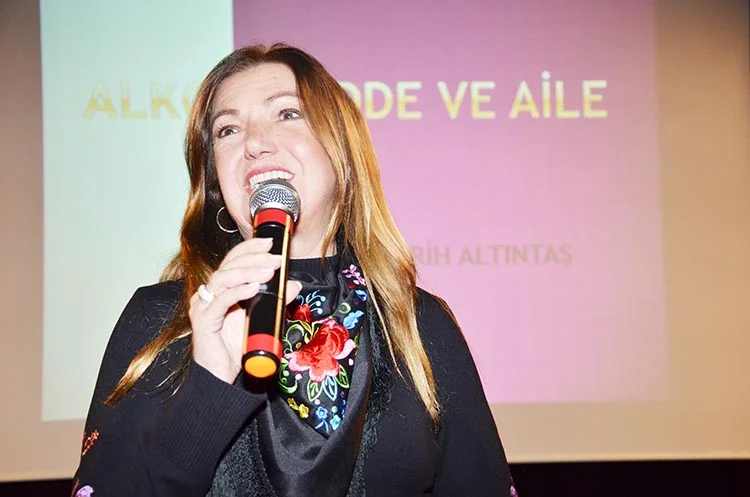 Beykoz’da madde bağımlılığı yine masada 5 aile dernek beykoz 3 ldfA5ZoEsU