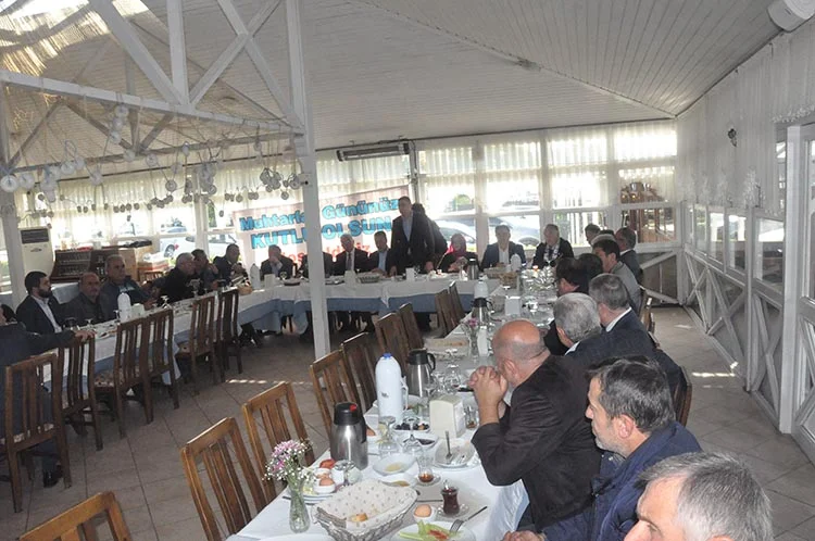 AK Parti Beykoz’da muhtarlarla kahvaltı yaptı 2 ak parti beykoz muht fkNLM1Coti