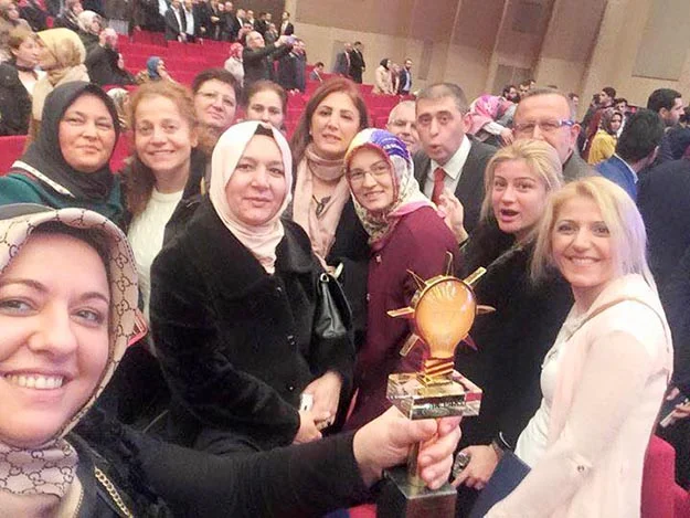 Beykoz AK Parti’ye 1.’lik ödülü 2 ak beyk H9AGu9QlEP