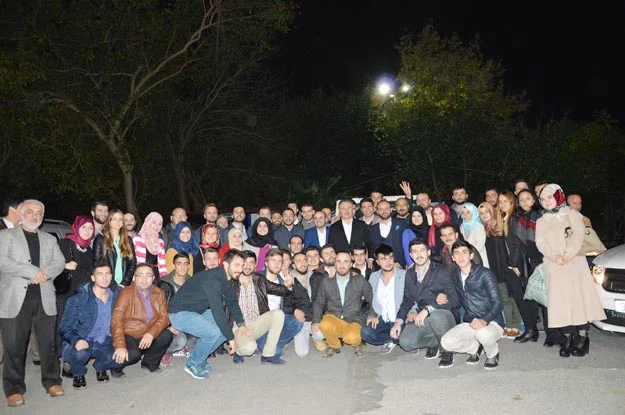 AK Parti'ye Beykoz'da gençlik aşısı 2 ak genclik 1 kasim 7 kCGY2k2 Tl