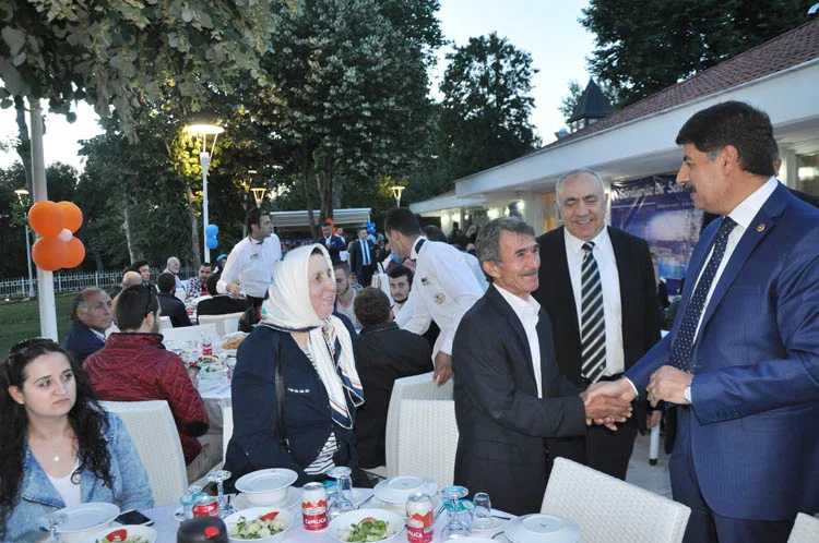 AK Parti'nin Beykoz'da 'Azmi' yüksek 3 ak iftar 16 34 U7zFLKpdFV