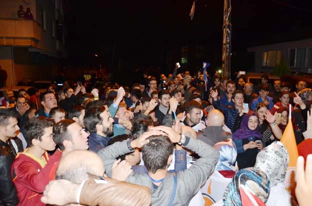 AK Parti Beykoz Teşkilatı zaferi böyle kutladı 6 ak kutlama sec f 5haGpMlv