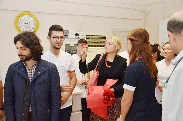 AK Parti'li Meclis Üyeleri kapı kapı dolaşıyor 3 ak mecl Yt3Y5ZyMrI