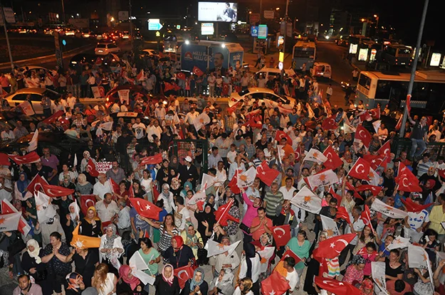 ak pari cumhur kutlama Zytb7f M2A