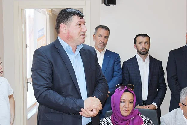 AK Partili Erol Kaya Beykoz’da ders verdi 4 ak part bayr NTIwRavnmn