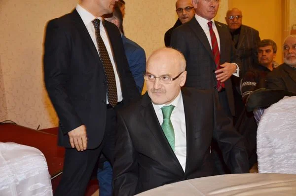 Teşkilattan Çelikbilek'e tam destek 5 ak parti ada jR XeUgS5g