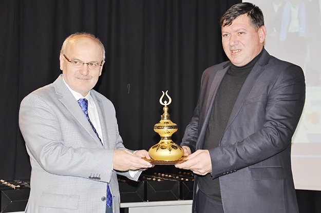 ak parti danis XyfSjGi41E