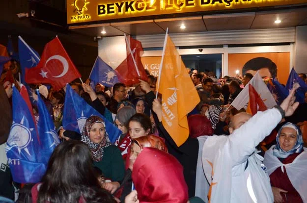 AK Parti Beykoz teşkilatlarında değişim... 1 ak tes nSEZcEI8RA