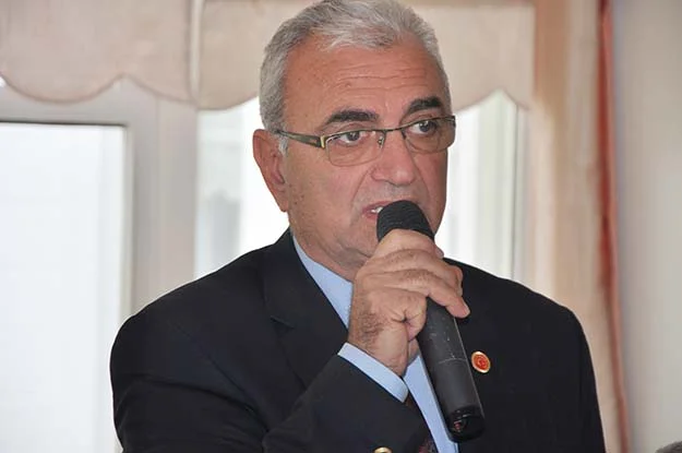 Beykoz muhtarları AK Parti’den 'sekreter' istedi 4 ak yemek kasir