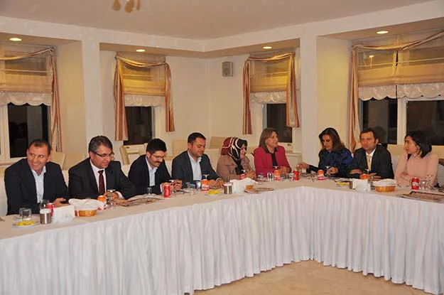 Beykoz muhtarları AK Parti’den 'sekreter' istedi 2 ak yemek kasir 4 uBYWPuZMXY