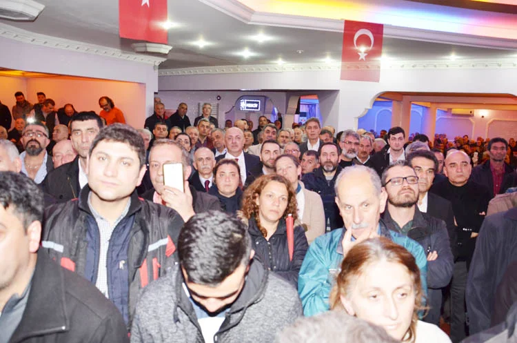 Meral Akşener, Beykoz'da salon mitingi yaptı 1 aksener bey sal