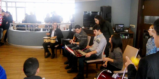 amatorler evi ozel te 3 SLjyGzz4Bo