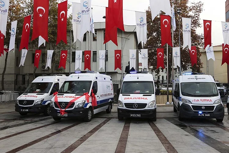 Beykoz Belediyesi’nden sağlık yatırımı 2 ambula shvu2BktWy