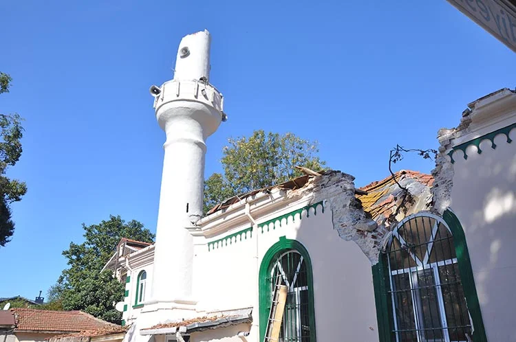 Beykoz'da yıkılan camiye dokunulamıyor 2 anadolukavagi cami 1 pGl QZJ
