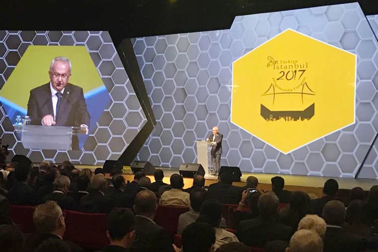 Beykozlular Dünya Arıcılık Kongresi’nde yer aldı 1 apimondia be tmt8OgOLIe