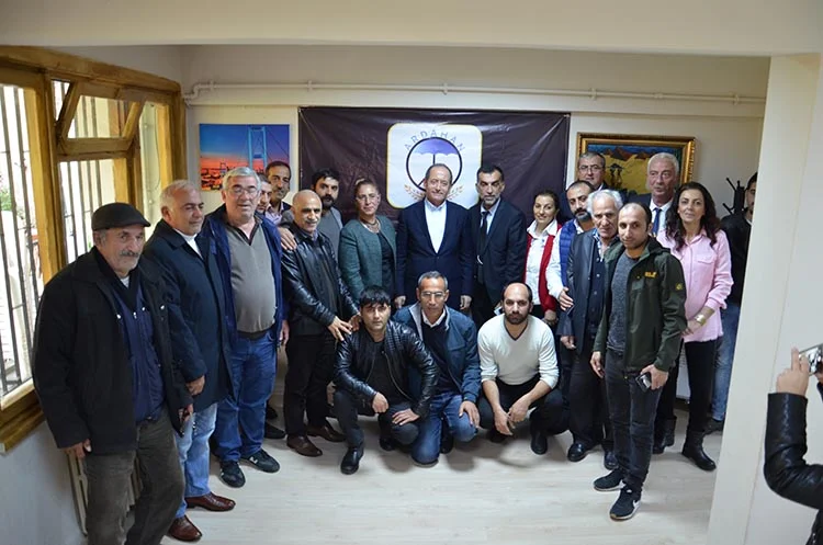 Akif Hamzaçebi’den Beykoz’da dernek ziyareti 4 ar PhyIDTJcqz