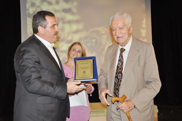 Dilmaç: Dağıttığımız kovanlarımız, Dünya Birincisi 4 aricilar sert bel