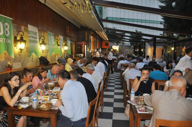 Mehmet Uzun, Türkiye'yi Beykoz’da birleştirdi 3 artvin sec 13 JUULg1qW Z