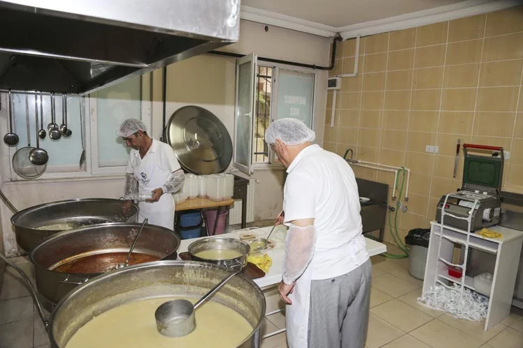 Beykoz Belediye Aşevi’nden evlere sıcak yemek 1 as evi beykoz 6 35voGZWiha