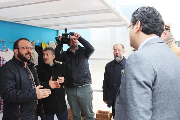 'Dolabında durmasın, ihtiyaç sahiplerini ısıtsın!' 2 askida kiyafet ihh