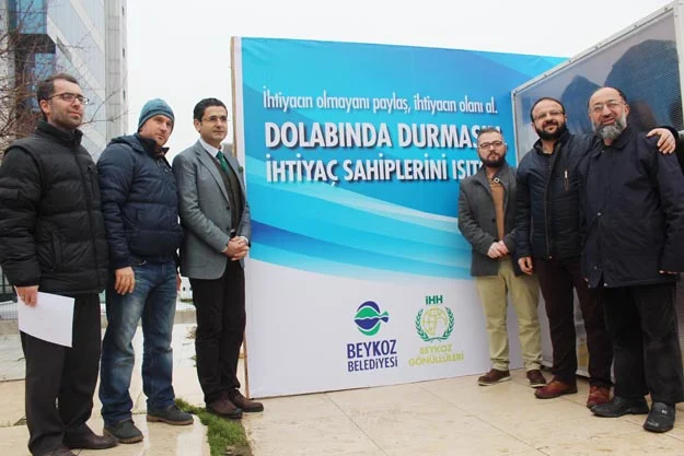 'Dolabında durmasın, ihtiyaç sahiplerini ısıtsın!' 3 askida kiyafet ihh