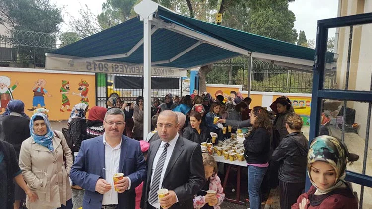 Beykoz Halide Edip İlkokulu’nda aşure şenliği 2 asure beykoz 1 VWS2Uk4HyD
