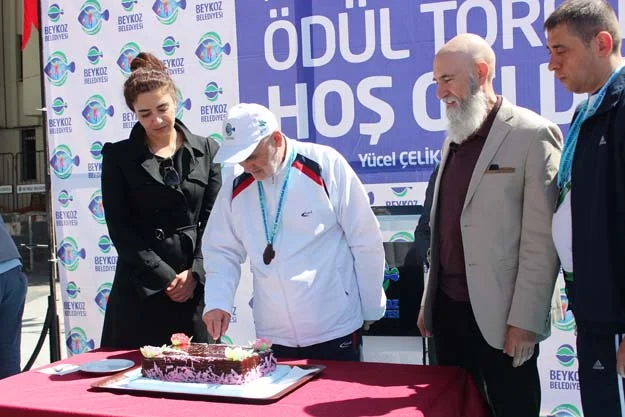 Atletler Beykoz'da anneler için koştu 2 atletler anneler icin 7 c79oSiHPdr