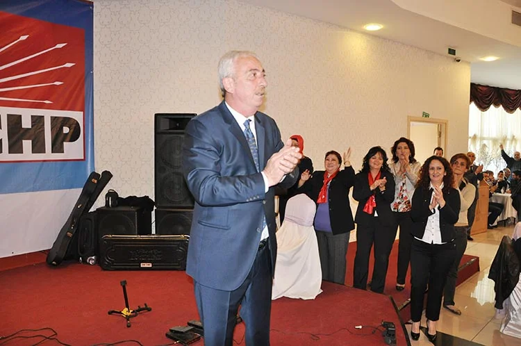 Beykoz’da siyaset geriliyor… Düzgün ağır konuştu 3 aydin duzg U9VCgwq1qq