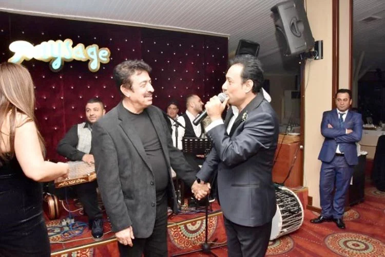 Ayhan Aşan her Çarşamba Kanlıca Paysage'de 1 ayhan asan 4 4NLq6NA Nr