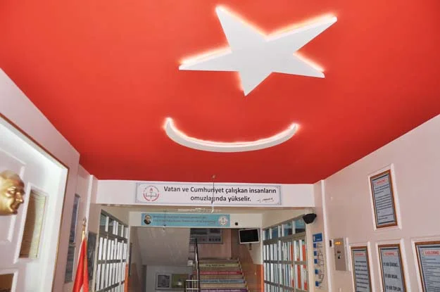 Beykoz'un öğrencilerinde Nabi Avcı heyecanı... 4 bakan avci db 12 JhNtwpaqXX