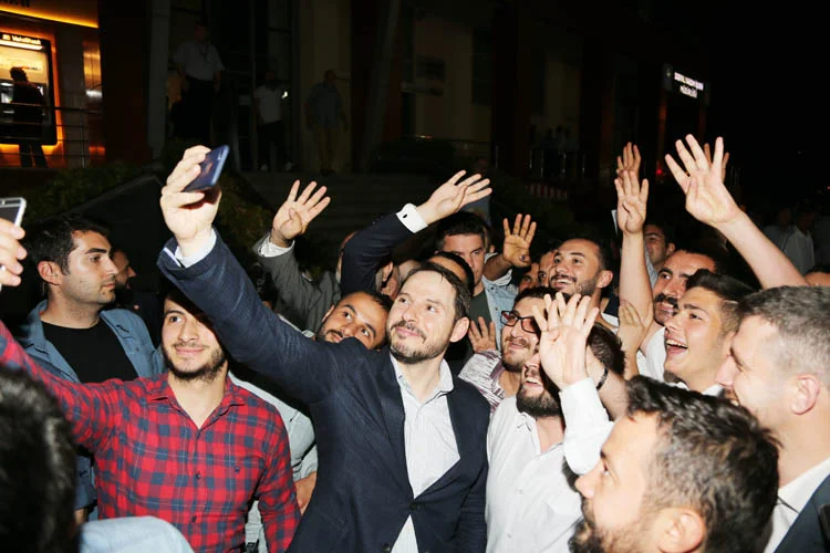 Bakan Albayrak'ın Beykoz mesaisi 9 bakanalbayrakinbeykozmesaisi 20 FpTKPKEdny