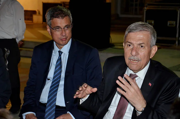 Bakan Demircan, Beykoz'da sağlıkçılarla buluştu 3 bakandemircanbeykozdasaglikcilarlabulustu 14 yrbT7viHnY