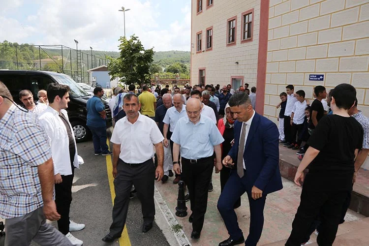 Başkan Çelikbilek bayramda köyleri ihmal etmedi 3 baskan k 58c WQC3Hh