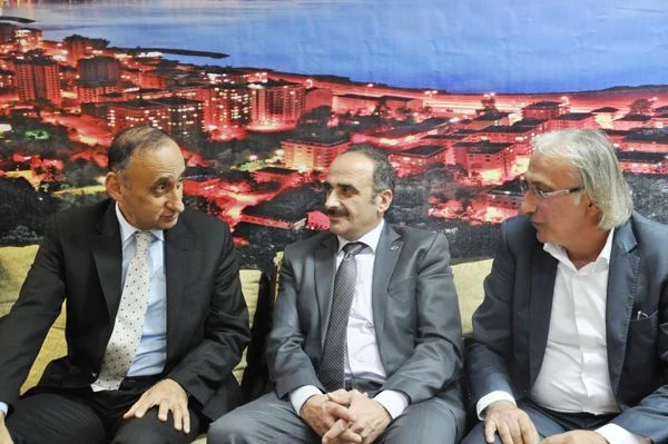 Dr. Ahmet Batu büyük küçük demiyor 1 batu ri 9WzIlesXJQ