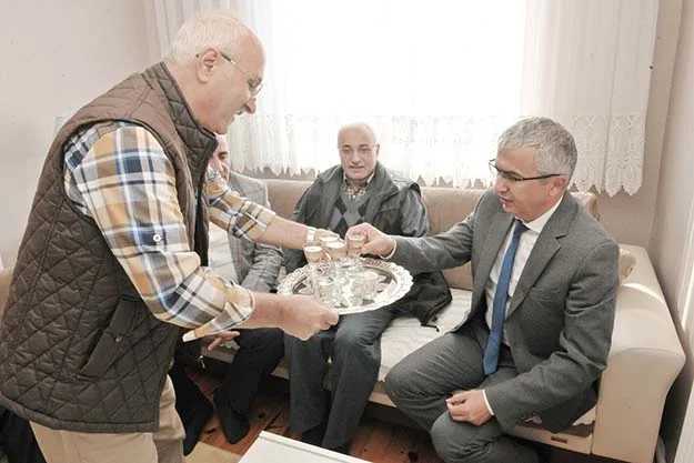 Beykoz hacılarına tebrik ziyareti 1 bay ha diHfSelfB